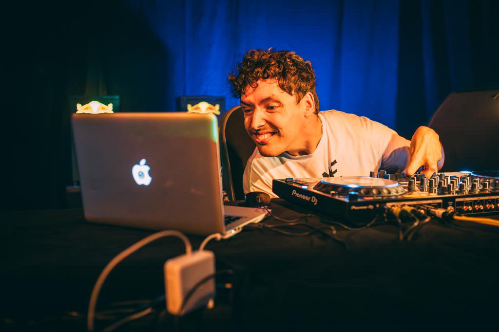 AdamTheMo DJ Performance 1